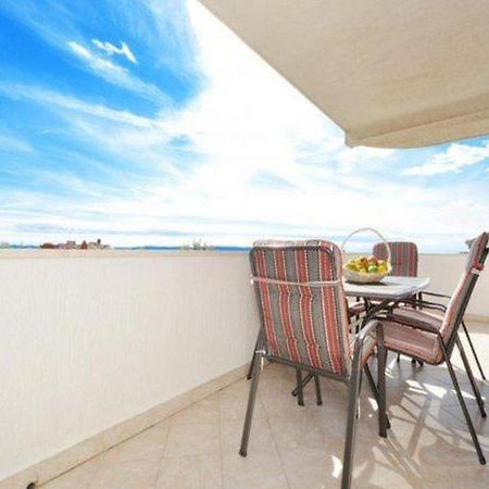 Apartment With Heated Pool And Sea View Trogir Exterior foto